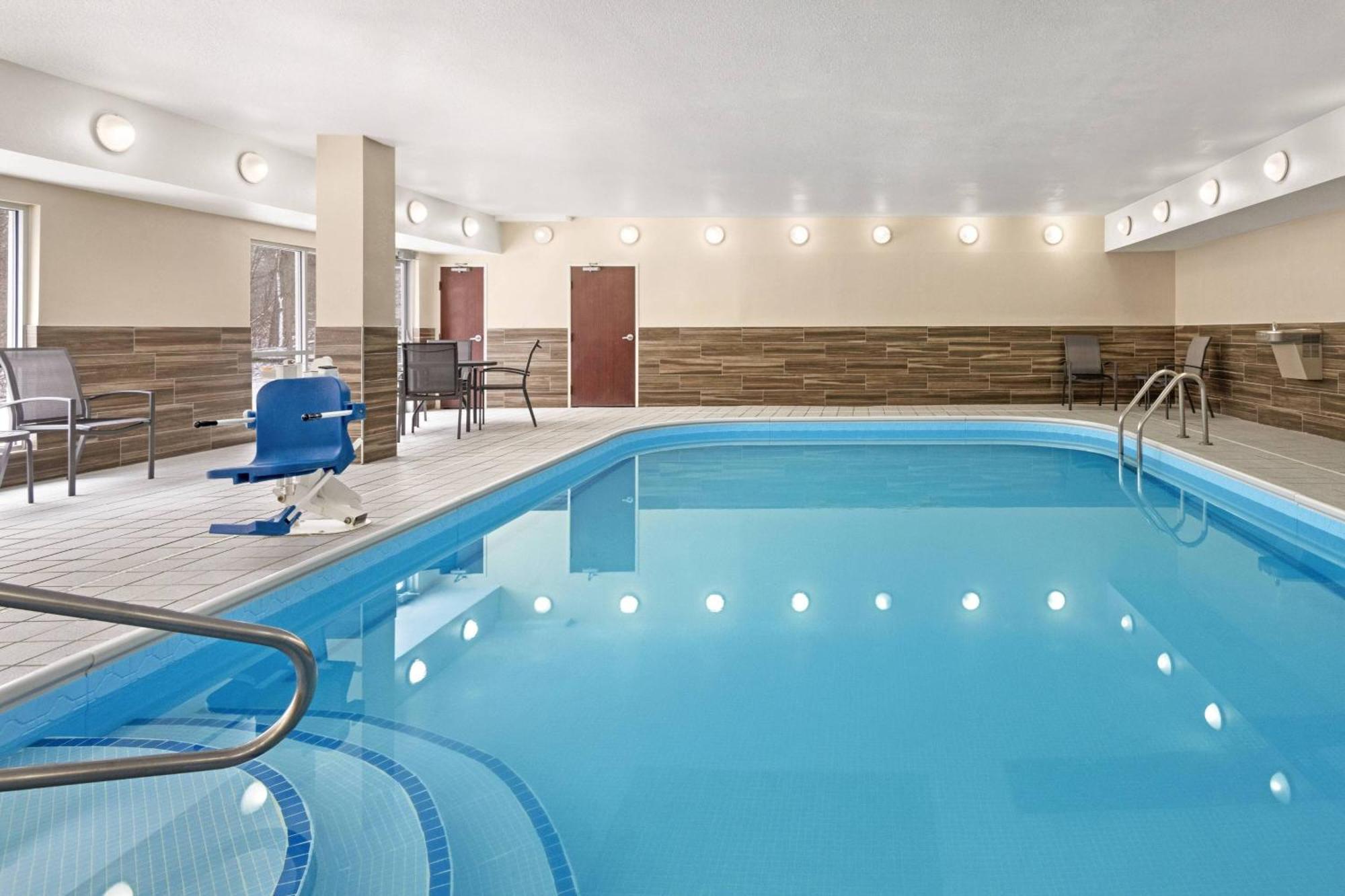 Fairfield Inn By Marriott Warren Niles Extérieur photo