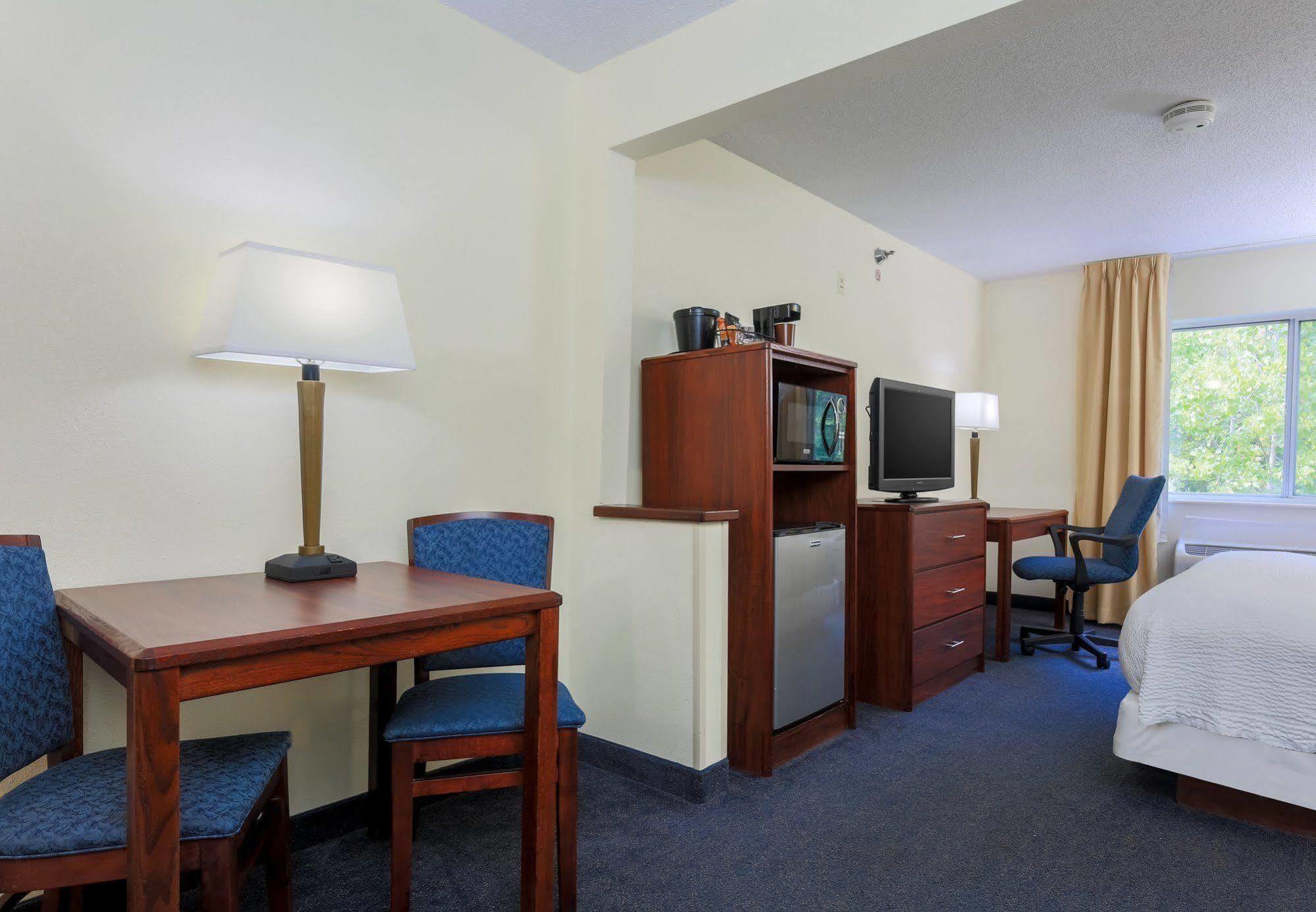 Fairfield Inn By Marriott Warren Niles Extérieur photo